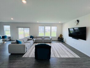 1188 Josie Ln in Hampshire, IL - Building Photo - Building Photo