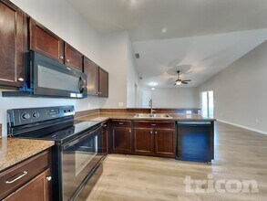 3311 Mahogany Pointe Loop in Lakeland, FL - Building Photo - Building Photo