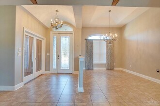 2655 Masters Blvd in Navarre, FL - Foto de edificio - Building Photo