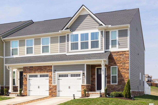 247 Pryor Dr in Gallatin, TN - Building Photo - Building Photo