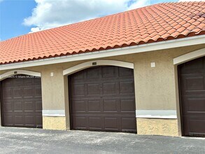 231 SW 116th Ave in Pembroke Pines, FL - Building Photo - Building Photo