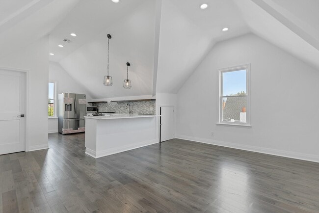 property at 208 Shippen St