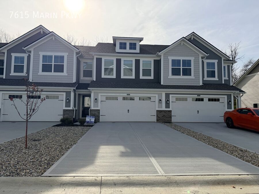 7615 Marin Pkwy in Cumberland, IN - Building Photo