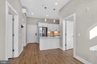 2034 N Front St in Philadelphia, PA - Building Photo - Building Photo