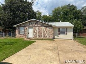 212 Juniper Ct in Prattville, AL - Building Photo