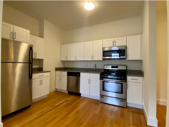 552 Massachusetts Ave in Boston, MA - Building Photo