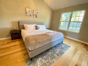 6401 Germantown Dr in Flowery Branch, GA - Building Photo - Building Photo