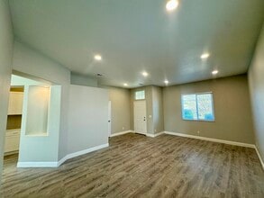 3154 Bodega Bay Rd in West Sacramento, CA - Building Photo - Building Photo