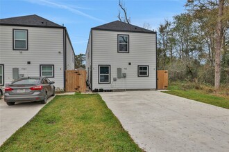 9405 Madera Rd, Unit B in Houston, TX - Building Photo - Building Photo
