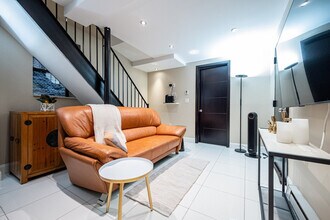 5 W 101st St in New York, NY - Foto de edificio - Building Photo