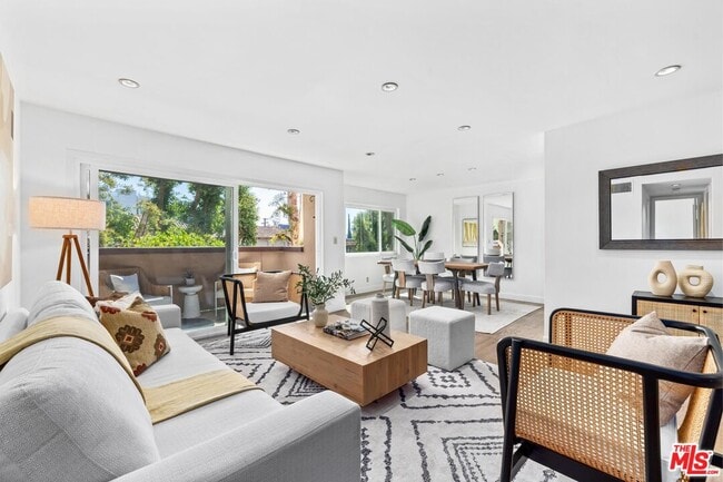 property at 1121 N Olive Dr