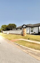 13000 Maidenhair Tr in Elgin, TX - Building Photo - Building Photo
