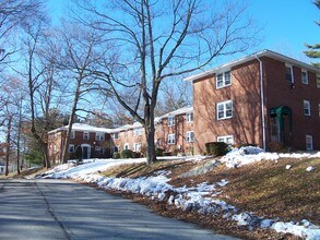 Parkview Heights Apartments in Foxboro, MA - Building Photo - Building Photo