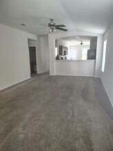 382 Lake Washington Dr in Kyle, TX - Building Photo - Building Photo