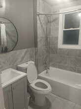 121 W 28th St, Unit 3 in Bayonne, NJ - Building Photo - Building Photo
