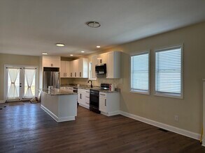 214 Lamont St in Johnson City, TN - Building Photo - Building Photo