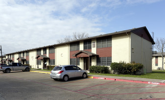 Spanish Grove Apartments