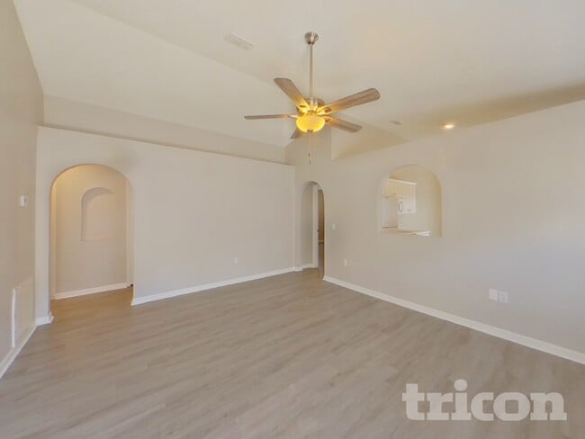 10549 Opus Dr, Unit H-203 in Riverview, FL - Building Photo - Building Photo