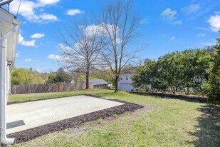 404 Quartz Dr in Durham, NC - Building Photo