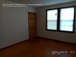 1688 Fair St in Jacksonville, FL - Foto de edificio - Building Photo
