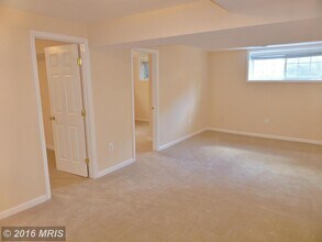 5208 Heming Ave in Springfield, VA - Building Photo - Building Photo
