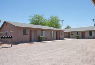 2520-2526 E Glenn St in Tucson, AZ - Foto de edificio - Building Photo