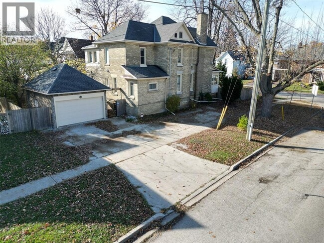 property at 122 Forsyth St N