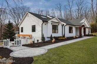 23 Cormorant Dr in Middletown, NJ - Building Photo - Building Photo