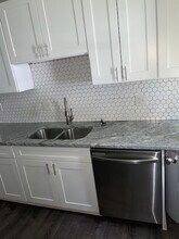 1025 Holland Ave in Charlotte, NC - Building Photo - Building Photo