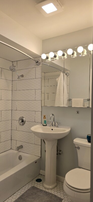 658 Washington Blvd in Oak Park, IL - Foto de edificio - Building Photo