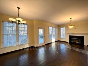 29 Whispering Oak Ct in Fletcher, NC - Building Photo - Building Photo