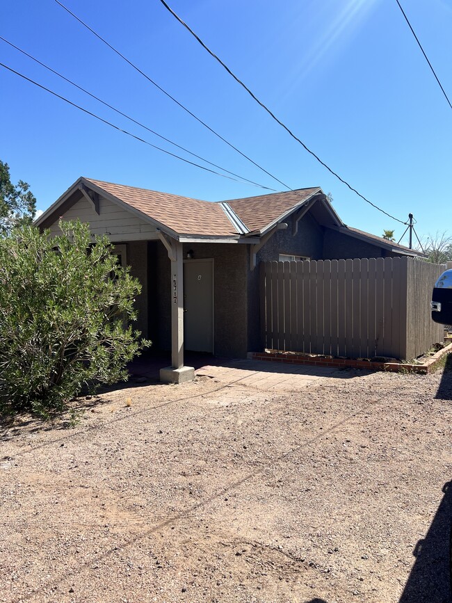 property at 1938 N Dodge Blvd
