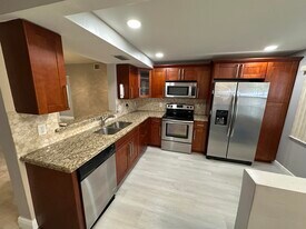 2201 Lucaya Bend in Coconut Creek, FL - Building Photo