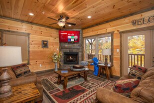 1122 Greenbriar Village Ln, Unit SI ID1255899P in Gatlinburg, TN - Building Photo