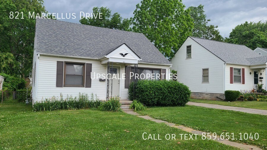 821 Marcellus Dr in Lexington, KY - Building Photo