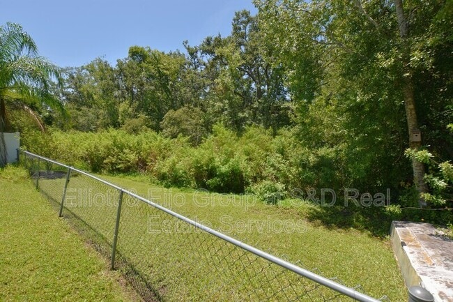 8212 Riverboat Dr in Tampa, FL - Building Photo - Building Photo