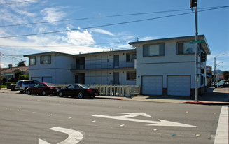 855 N Delaware St in San Mateo, CA - Foto de edificio - Building Photo