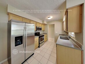 221 Morgan Ct in Palm Harbor, FL - Foto de edificio - Building Photo