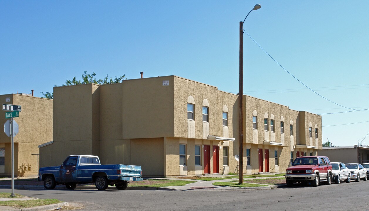 1000-1018 Tays St in El Paso, TX - Building Photo