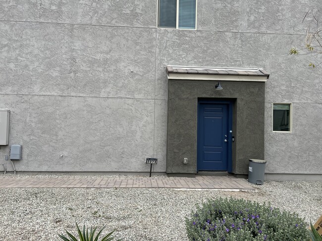 2273 W Echo Ln in Phoenix, AZ - Building Photo - Building Photo