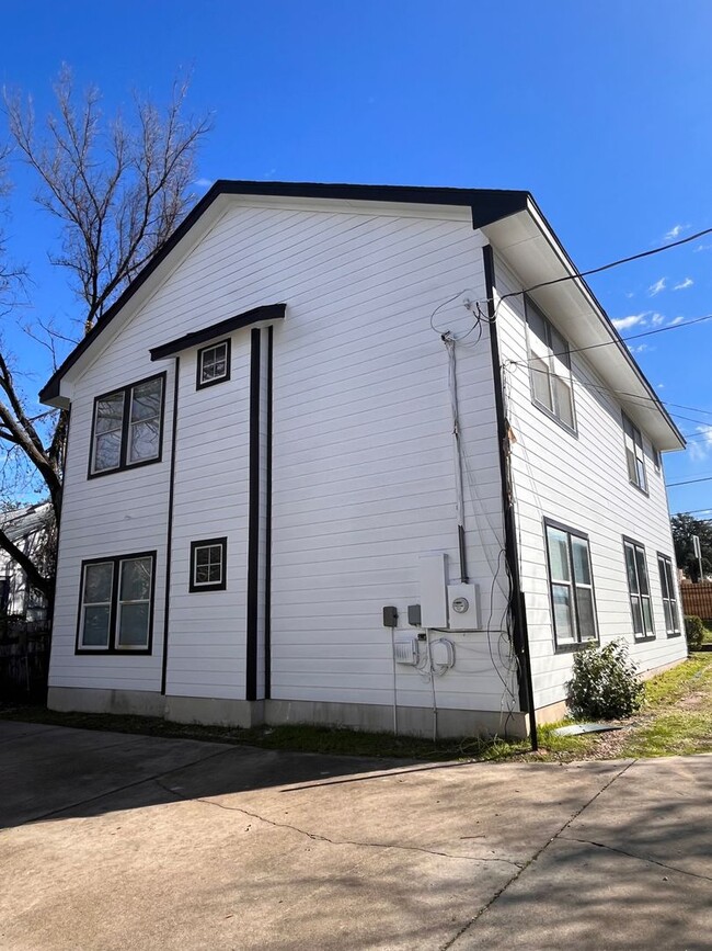 3406 Red River St in Austin, TX - Building Photo - Building Photo