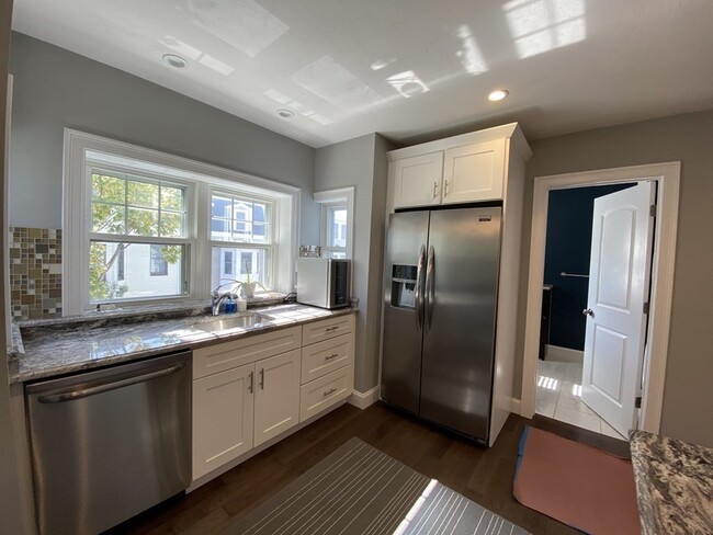 266 Lexington St in Boston, MA - Building Photo - Building Photo
