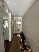 146 W Cayuga St, Unit 1 in Oswego, NY - Foto de edificio - Building Photo