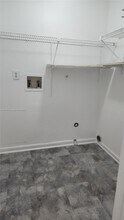 905 NE 199th St-Unit -103 in Miami, FL - Building Photo - Building Photo