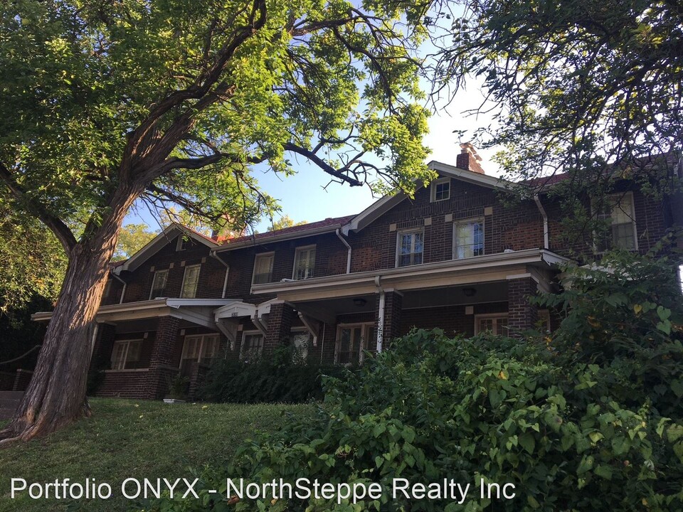 2886 N High St in Columbus, OH - Building Photo