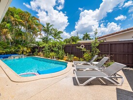 417 NW 21st St in Wilton Manors, FL - Building Photo