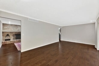 119 Burr Oak Rd in Wichita, KS - Building Photo - Building Photo