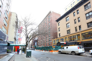 125 E 63rd St in New York, NY - Foto de edificio - Building Photo