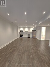 38 Harrison Ave in Mississauga, ON - Building Photo - Building Photo