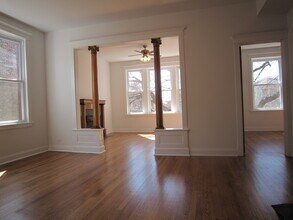 3919 N Greenview Ave, Unit 2F in Chicago, IL - Foto de edificio - Building Photo